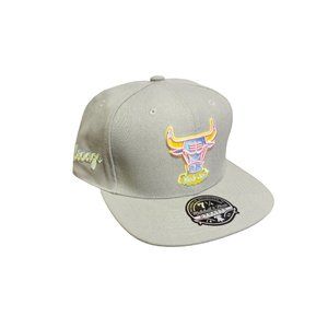 Mitchell and Ness Chicago Bulls 'Till Dawn' Hardwood Classics Fitted Hat 7 1/4